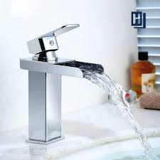Biege den wasserhahn nicht von einer auf die andere seite, da du dabei das rohr im inneren beschädigen könntest. Chrom Wasserfall Wasserhahn Bad Homelody Waschtischarmatur Gunstig