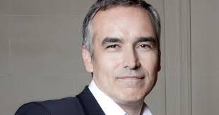 Cela semble constituer, pour bruno jeudy, une véritable remise en cause de la démocratie. Bruno Jeudy Photo Puremedias