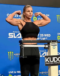 Franciska Szabo (Sheena Bathory)