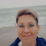 Anna Schwertfeger's Instagram, Twitter & Facebook