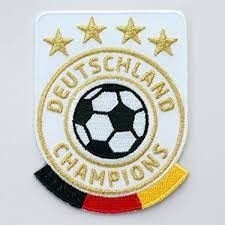 Über eine weitere kategorisierung sowie prüfung und/oder umbenennung der einzelnen dateien sollte unbedingt diskutiert werden. Club Of Heroes 2 X Deutschland Fussball Abzeichen Gestickt 86 X 65 Mm Champions Gold Stick Aufbugler Aufnaher Wappen Sticker Patch Fur Kleidung Trikot Fussball National Mannschaft Team Meister Fan Amazon De Sport Freizeit