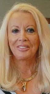 Jackie Leon's Instagram, Twitter & Facebook