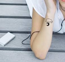 29 Gambar Tato Keren Di Punggung Pria Gambar Tato Tulisan Keren Di Tangan Pake Pulpen Tattoos Ideas Download 1 Pc Baru Kedatangan Di 2020 Tato Keren Tato Ide Tato