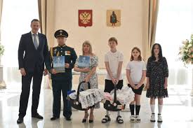 Шахтер муж поздравления с Днем майнера сексуальные пожелания от любимых женщин