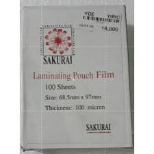 Benda yang umumnya berbentuk persegi panjang dengan berbagai ukuran ini bisa juga disebut sebagai 'tanda pengenal', atau 'kartu identitas diri'. Plastik Laminating Sakura Trifelo Ukuran Ktp Shopee Indonesia