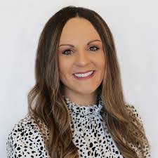 Whitney Middleton's Instagram, Twitter & Facebook