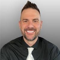 Chris Pullins's Instagram, Twitter & Facebook