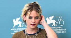 🌸 she's the youngest director at cannes, first american actress to win a césar and bafta and honour at nyff! Kristen Styuart Rasskazala O Svoej Roli Princessy Diany New Style