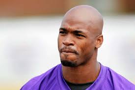 Houston TV reporter doesn't realize he's interviewing NFL star Adrian  Peterson