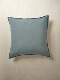 Les oreillers sont généralement recouverts d'une taie amovible. Taie D Oreiller Taie Oreiller 50x70 Linge De Lit Cyrillus