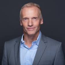 🎤Hey everyone, this is Cathy Tompkins, co-founder of Foreword Consulting!… 