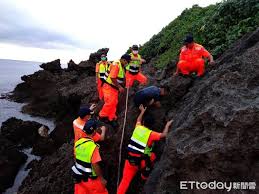 看過跳水爆頭 我以爲那是假的= = 07/10 10:51 47 f → sank : è·³æ°´ç›¸é—œæ–°èžå ±å°Ž æ‡¶äººåŒ… ç…§ç‰‡ å½±ç‰‡ è©•åƒ¹ çˆ­è­° è² è©• ç¼ºé»ž Ptt Dcard Ettodayæ–°èžé›²