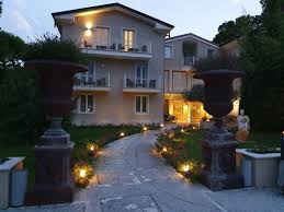 Gianluigi buffon remains undecided on his future after leaving juventus, suggesting he will not make any decisions. Stella Della Versilia Bewertungen Fotos Preisvergleich Ronchi Italien Tripadvisor