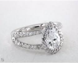 Find A Look Alike Alternative To Sophie Turner S Unique Pear Halo Engagement Ring Pear Engagement Ring Halo Celebrity Engagement Rings Engagement Rings