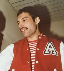 I found a photoshopped freddie mercury photo on twitter that shows his estimated looking after the operation on his teeth. Queen Manager Revealed A Never Told Before Story About Freddie Mercury Rock Music Revival