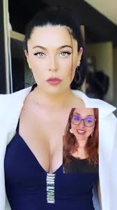 Que Color De Pelo Tiene Daniela Arangi