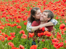 Si le bouquet de coquelicot semble être une bonne idée, nous avons cependant en tête d'autres idées qui devraient. 8 Ans De Mariage 5 Idees Originales Et Romantiques Pour Vos Noces De Coquelicot Femme Actuelle Le Mag