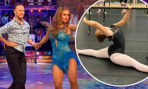 The new batch of amateur jivers features former home secretary jacqui smith, comedian bill bailey and youtuber hrvy. Strictly Star Maisie Smith Admits She Has Dance Experience Daily Mail Online