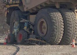 Mining Mayhem Crushed Cable Tractor Heavy Equipment Big Trucks Cool Trucks