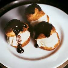Small Pastry Puffs With Chocolate Sauce And Vanilla Ice Cream Profiteroles Au Chocolat French Desserts French Dessert Recipes Cream Puff Recipe