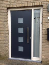 Kunststof Kozijnen Met Houtlook In Prinsenbeek Ramen En Deuren Voordeur Moderne Voordeur