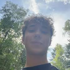 hey mom we're in the pool right now