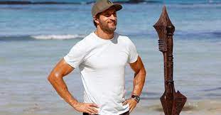 A seasoned actor with no previous hosting experience, lapaglia seemed a surprise choice when he was announced as host of survivor australia in 2016. Australian Survivor Host Jonathan Lapaglia Tests All The Challenges Ok Magazine