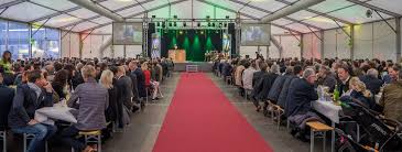 Vielleicht gibt es jemand welcher mit wolf haus scharnstein gebaut hat und mit mir ihre erfahrungen teilen möchte. Wolf Jubilaumsfest 50 Jahrige Erfahrung Bei Wolf Haus