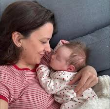 Aww Ms. Rachel had a baby girl!! 💕💕 Welcome to the world baby Susannah 👣