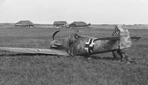 Messerschmitt Bf 109 E-4 - Airfix au 1/72 - Images?q=tbn:ANd9GcTkNSMUYhQchXyzNFN3bRImlLpWFgKg5OwZMLgmAKf9XngfrK31