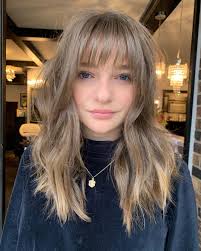 Reese witherspoon's sophisticated, straight hairstyle with bangs is a gorgeous way to style straight hair. Pin On Cute Cuts Colors