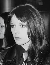 𝔜𝔥𝔢 𝔅𝔢𝔞𝔱𝔩𝔢 𝔊𝔦𝔯𝔩𝔰 ❤️‍🔥🌻 (@beatle_girls) • Instagram photos  and videos