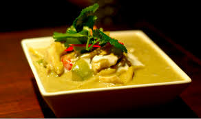 Taelensk Kjuklingasupa Uppskrift Food Green Curry Chicken Food Places