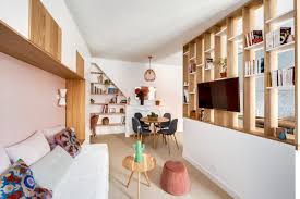Lavoro parete divisoria soggiorno cucina. Librerie Divisorie 20 Idee Per Usarle Bene Livingcorriere