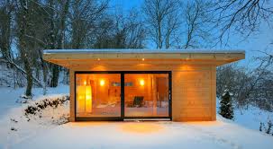 Saunahaus Kubus Sauna Bei Nacht Sauna Im Schnee Eine Sauna In Den Eigenen Vier Wanden Ist Erholung Pur Die Sauna Bring Saunahaus Garten Saunahaus Gartenhaus