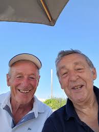 Are there any old codgers ex WGS who know how I can find Margaret Hayward.  1948-1954. We joined the Wrens in 1955.Thanks.