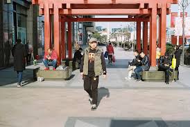 On my p/t weekend job we used kodak gold 100 for all of our work. Kodak Gold 200 35mm Film Review My Favourite Lens