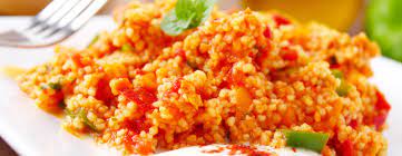 Terminate con dell'origano e una manciata di mandorle tritate. Couscous Al Pomodoro Marocco Pomi International