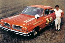 As recently as may 6, 2018, tony the tiger was still tweeting as @realtonytiger, as evidenced by ﻿the internet archive's wayback machine here. Nascar Beginnings Featuring An Interview With Tiger Tom Pistone Speedwaymedia Com