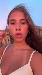 Olivia Lyons South Carolina