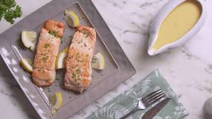 Basic Beurre Blanc Sauce Perfect For Fish And Seafood Video Video Beurre Blanc Sauce Recipe Culinary Cooking Recipes