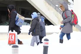 Am luat această decizie, împreună cu prefectura bacău. Scoli Inchise Din Cauza Ninsorilor In JudeÅ£ele Timis Si Hunedoara Aproape 300 Oameni Intre Care Si DeÅ£inuÅ£i MobilizaÅ£i Pentru A CurÄƒÅ£a Timisoara De ZÄƒpadÄƒ