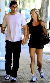 This alex rodriguez girlfriend list includes some of the most prominent celebrity loves and lovers of the new york yankees baseball star. Alex Rodriguez Is Happy With Jennifer Lopez After His Divorce With His Ex Wife Cynthia Scurtis Check Out The Story