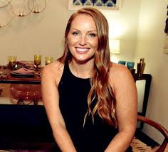 Know Mina Starsiak Net Worth And Meet Her Sisters In Her Wiki Type Bio Tvstarbio