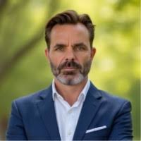 10600+ "Steven To" profiles