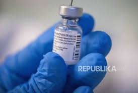 Pfizer and biontech have announced that their coronavirus vaccine is 95 percent effective in preventing infections, with no serious safety concerns, as the combined companies plan to seek. Biontech Vaksin Tetap Efektif Untuk Varian Baru Corona Republika Online
