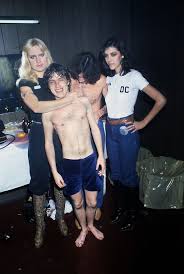 Good long hairstyles for boys are quite rare, that's why young men tend to choose something short and simple. Angus Young S Feet Wikifeet Men