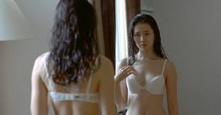 Pengelola situs www.klikbioskop.com tidak bertanggung jawab atas segala macam atau jenis kerugian yang ditimbulkan akibat film dan iklan yang ditampilkan website ini !!! Son Ye Jin S 18 Film 23 Years Old Caused A Storm Because The Scene Was So Hot That The Female Lead Was Betrayed When Her Husband Was Hospitalized To Await Death