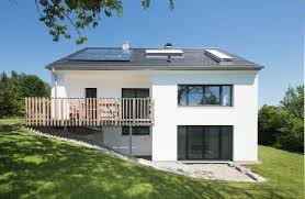 Schickes Einfamilienhaus Mit Hanglage Homify Einfamilienhaus Haus Hanglage Haus