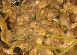 Resep tersebut merupakan resep masak sayap ayam bumbu pedas manis yang rasanya super lezat dan juga super nikmat. Resep Ayam Pedas Mantap Oleh Antho Patoding Cookpad